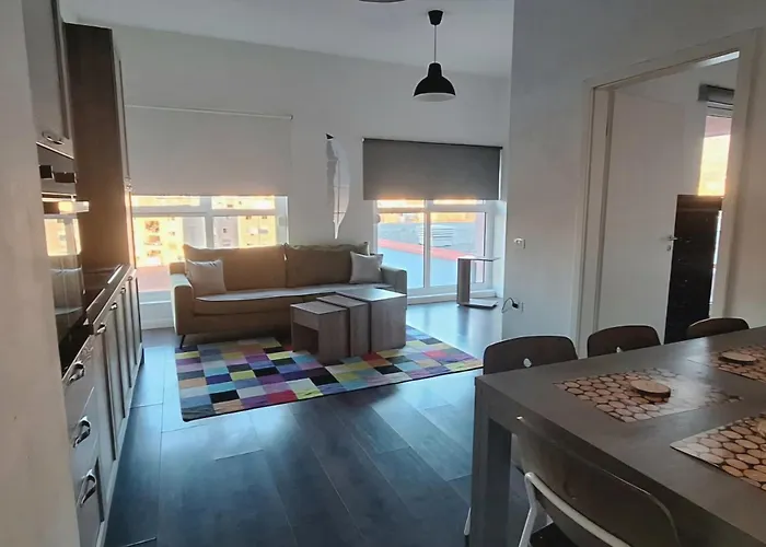 Modern Mountain View P&E Tirana Apartment Netflix Included